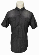 Boutique Plicated Men′s Short Sleeve Black Denim Shirt