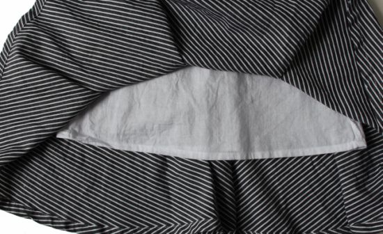 Summer Girl′s Black and White Stripe off-Shoulder Dress
