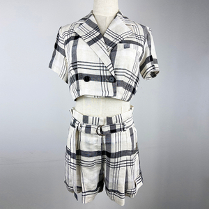 2021 Women New Summer fasion short blazer with V-neck lapel collar and plaid shorts two piece outfits