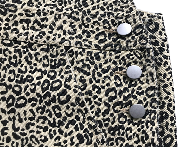 leopard print shorts with snap buttons
