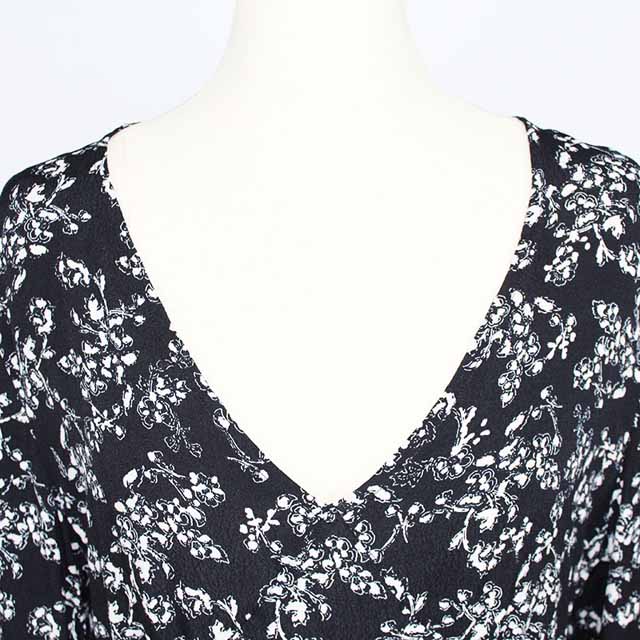 Women's Custom Chiffon V-Neck Long Sleeve Fashion Floral Dress