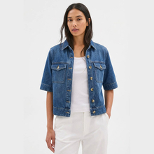 Women's Short Sleeve Button Front Cropped Cocoon Jean Shacket