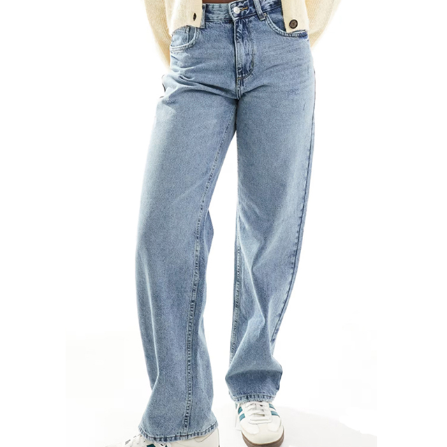 Women's Western Embroidered Light Blue Vintage Wash Loose Fit Distressed Jeans